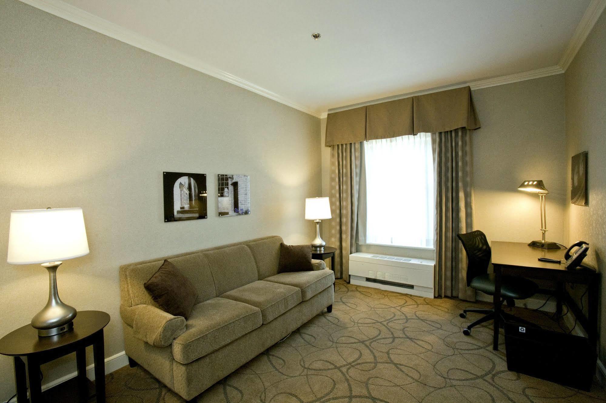 The Marcum Hotel & Conference Center オックスフォード エクステリア 写真